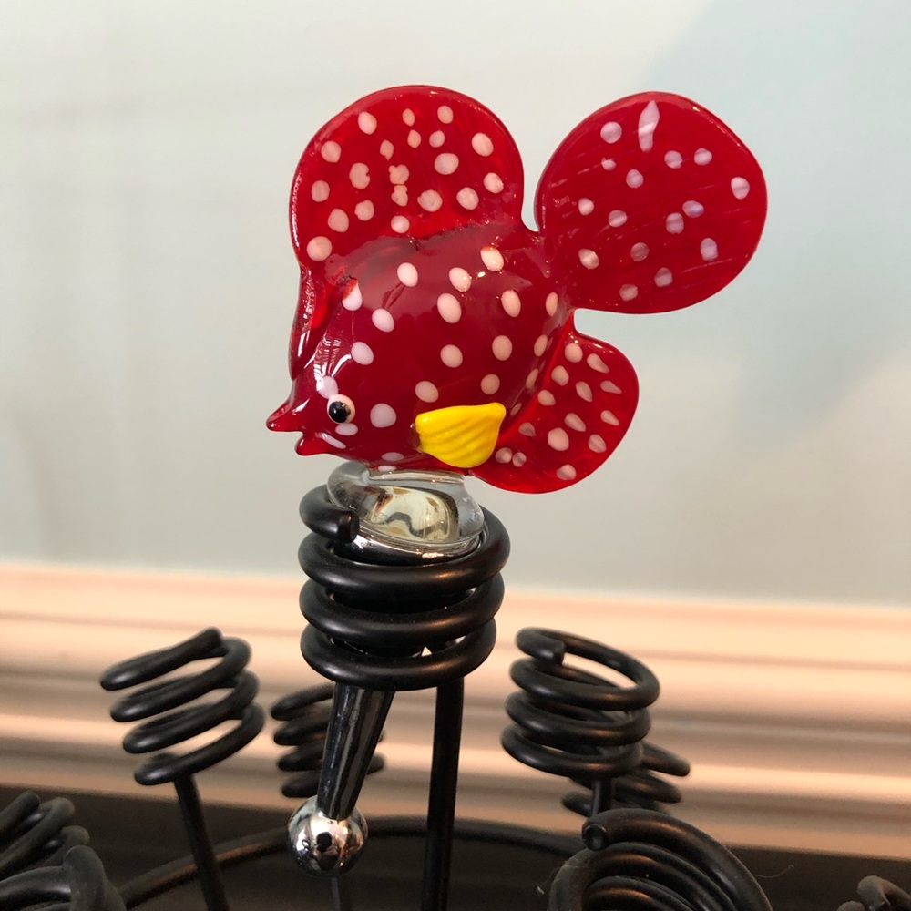 Wine bottle stopper